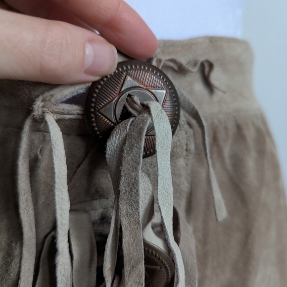 70s Vintage American Indian Inspired Suede Concho Fringed Midi Skirt Size M - Picture 4 of 9